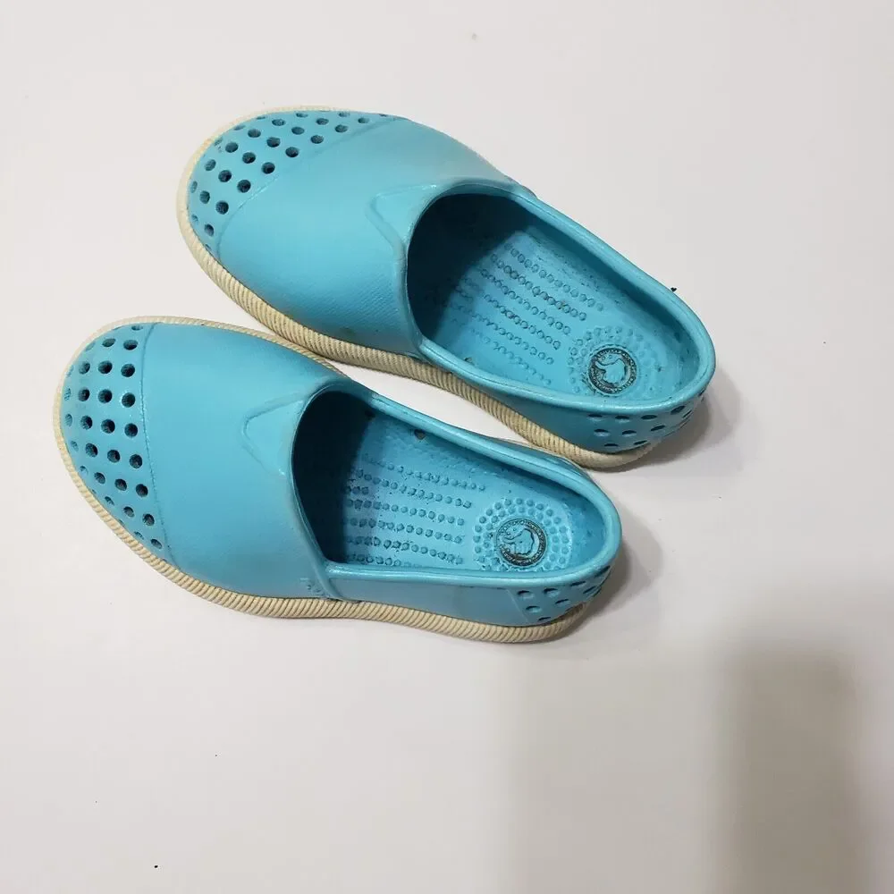 Native Kids Girl 5‎ Bright Blue Breathable Comfort Shoes Eyelet Details Water